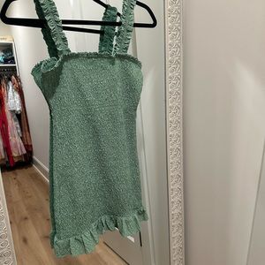 Crinkle green zara dress